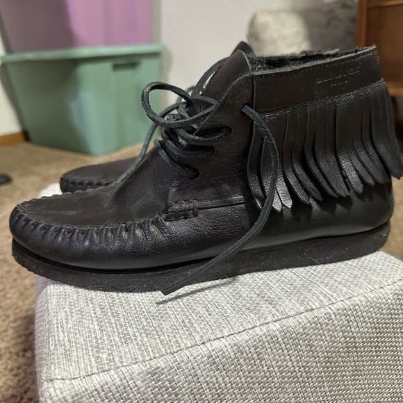 SAINT LAURENT black leather moccasin boot. Fur lined. 36.5 women’s size 6 - Picture 3 of 7